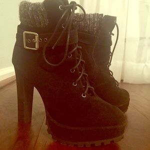Heeled boots